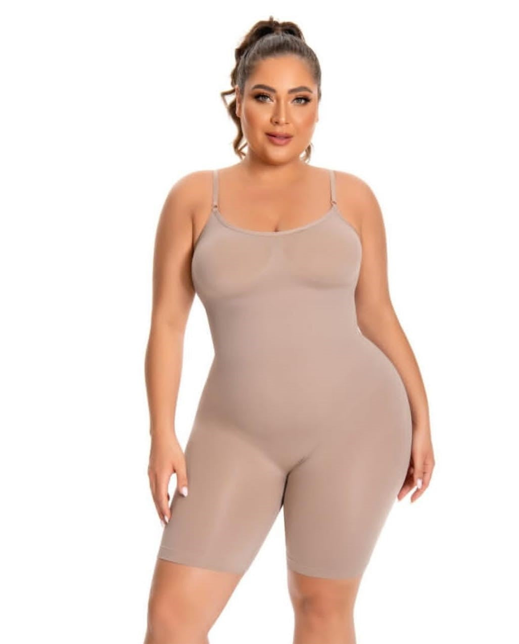 BODY GAINANT SILHOUTTE, VENTRE PLAT, REMONTE-FESSIER – DOS FERMÉ